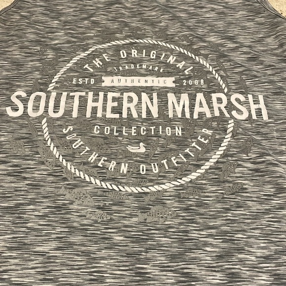 ⭐️⬇️ Southern Marsh Grey/White Large Tank Top - Picture 5 of 8